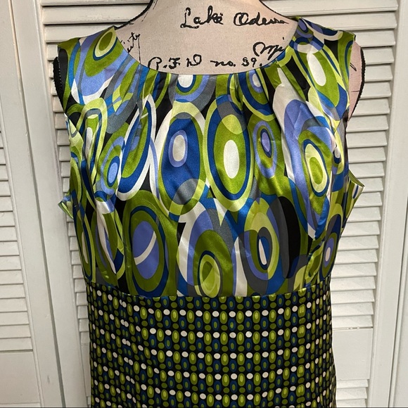 Leslie Stuart Dress - Picture 2 of 4